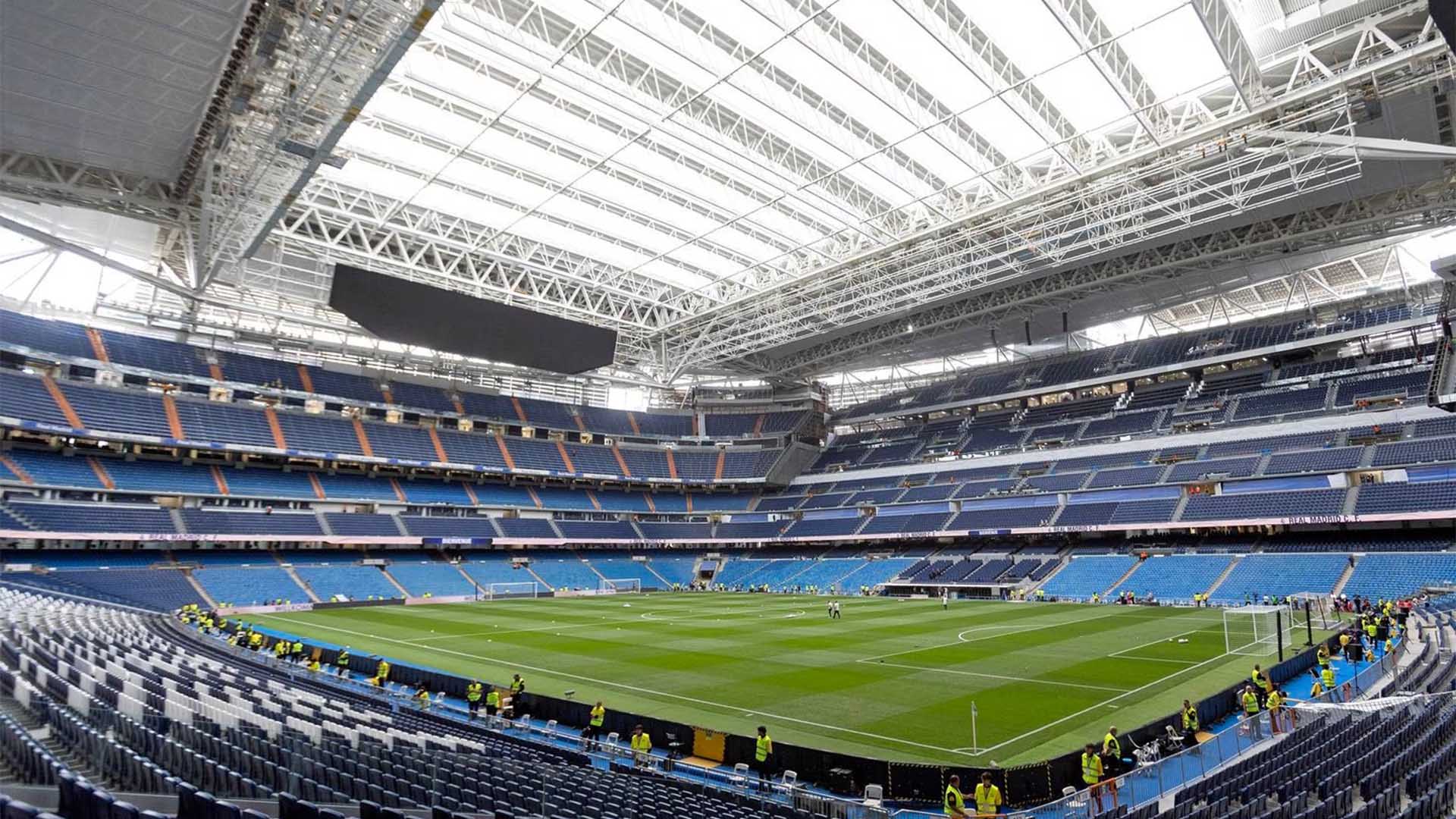 Top 10: Football Stadiums with Retractable Roofs – SportsRender